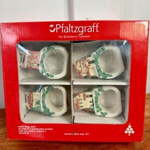 Pfaltzgraff Winterberry Napkin Rings Set of 4 Christmas Village Houses Wreath